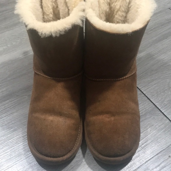 Ugg Bailey Bow Brown Boots size 5 - Picture 3 of 8